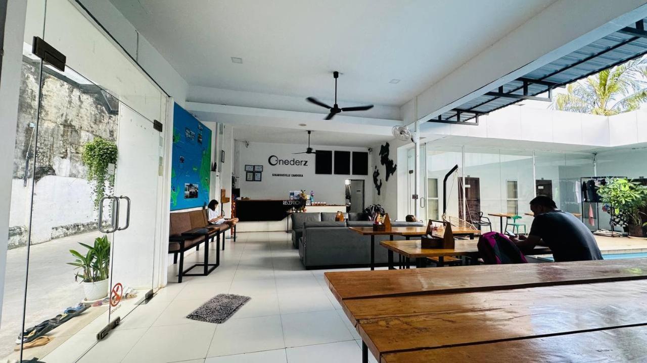 Onederz Sihanoukville Exterior foto